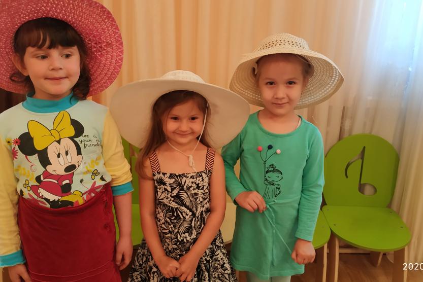 Карнавальные шляпы. Купить карнавальную шляпу в Киеве по доступной цене | Podarkoff