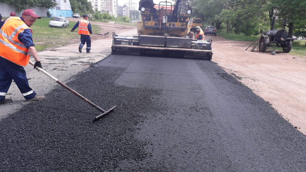 В Кировском районе ведется ремонт дорог