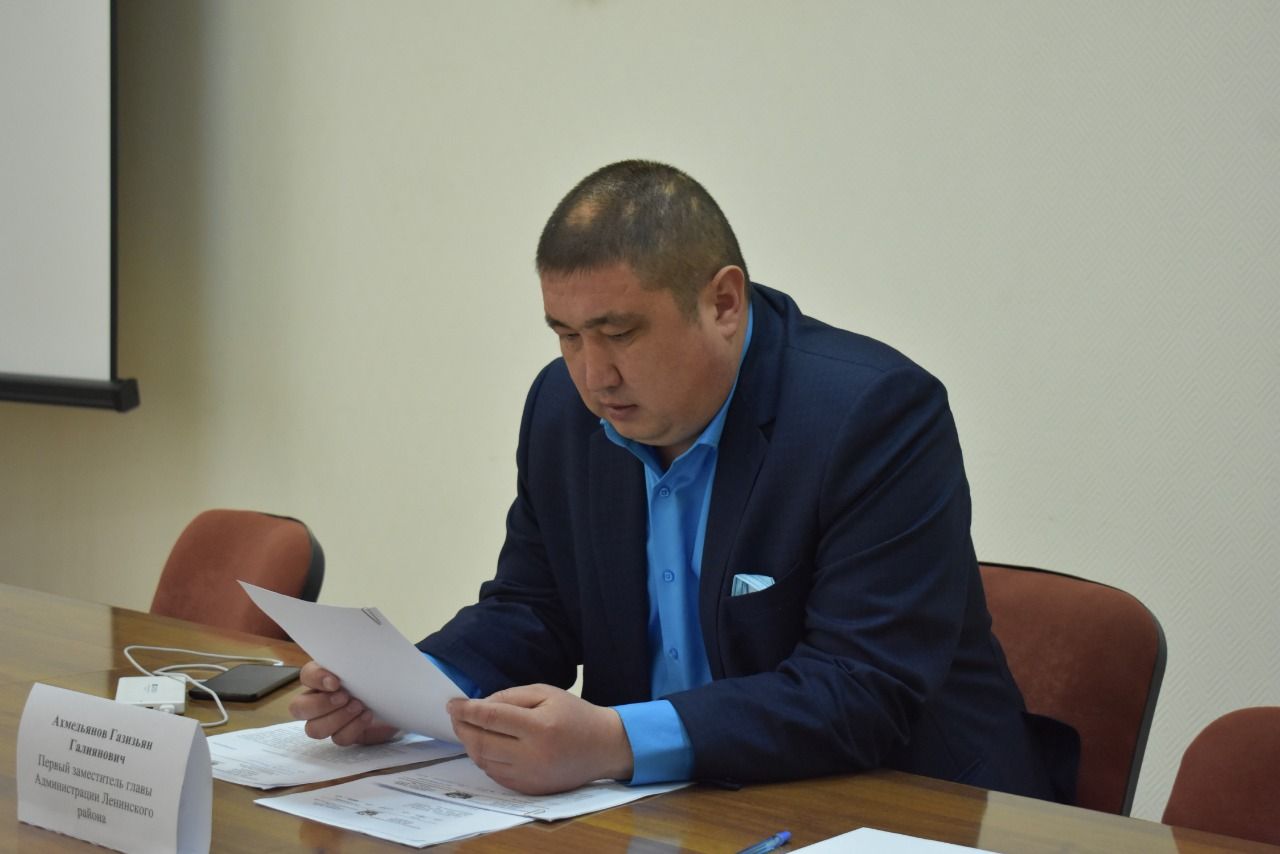 В Администрации Ленинского района Уфы состоялось совещание по санитарному месячнику