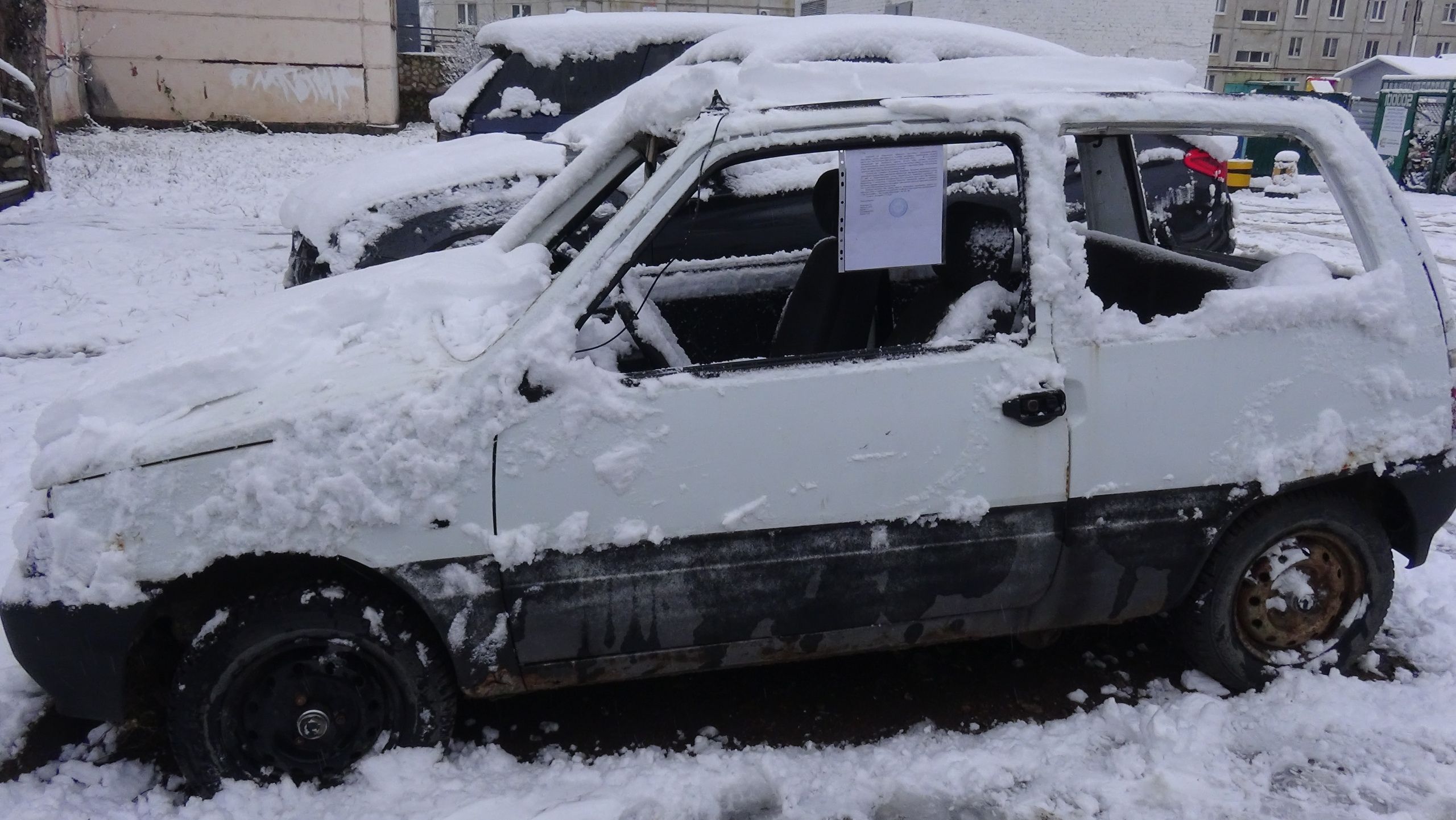В Дёмском районе Уфы прошло комиссионное обследование брошенного автотранспорта 