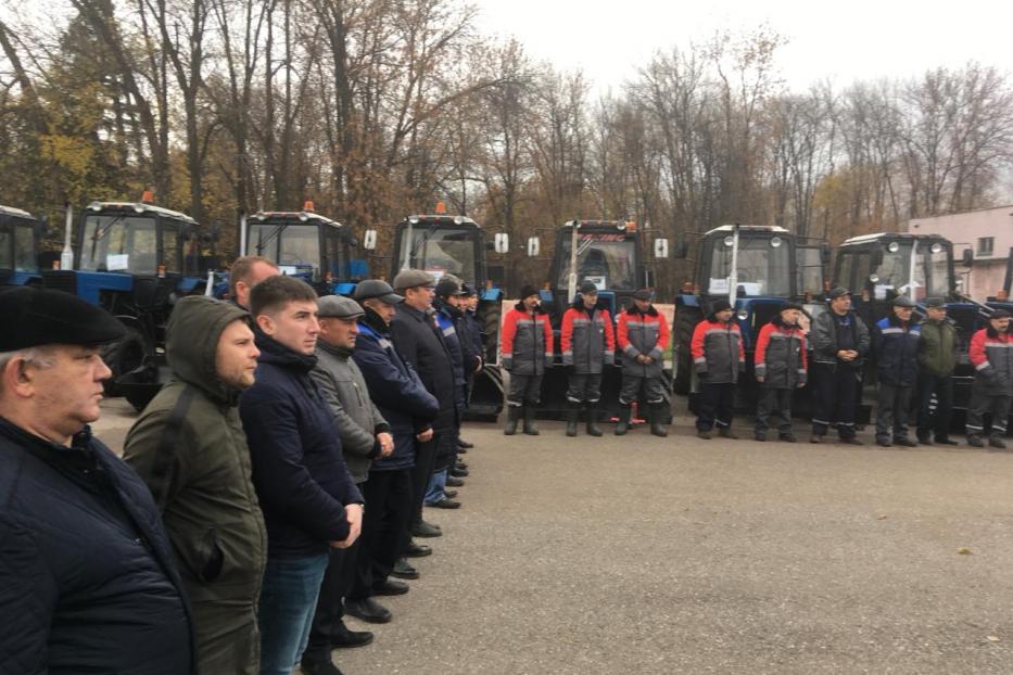В Калининском районе прошел смотр техники