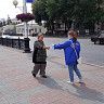 Волонтеры раздают защитные маски