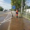 Коммунальные службы приводят в порядок северный въезд в город