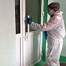 В Кировском районе проводится обработка подъездов